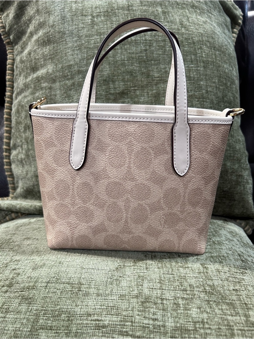 Coach Cream and White Mini Pebbled Satchel - Picture 4 of 12
